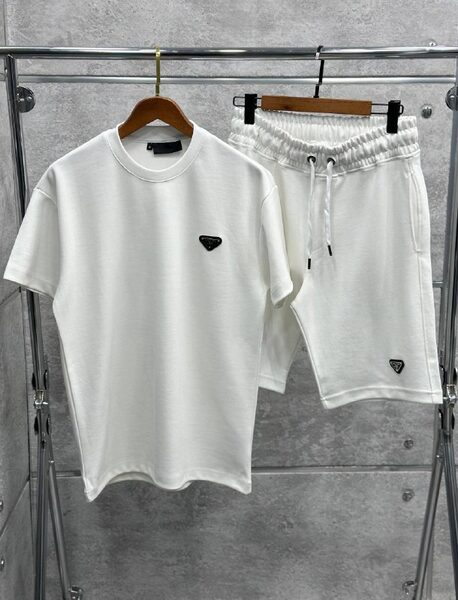 Apparel — TGXusdLyuSOm