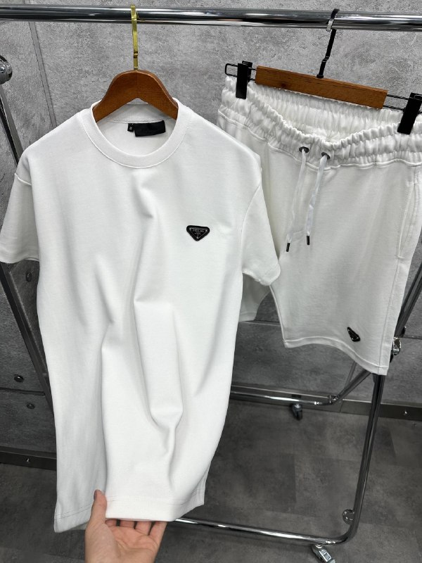 Apparel — TGXusdLyuSOm view