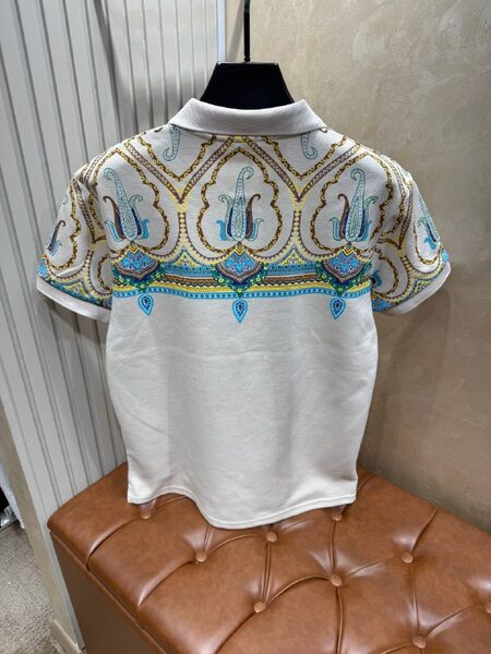 Apparel — TGY46ieNjWai view 3