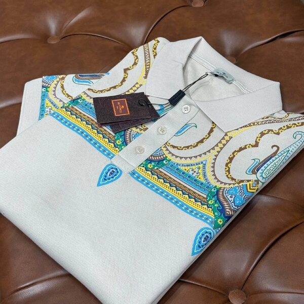 Apparel — TGY46ieNjWai view 4