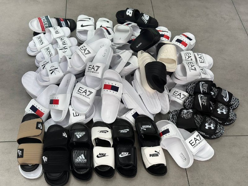 Men's Sneakers — TGYEJzwcFmNl