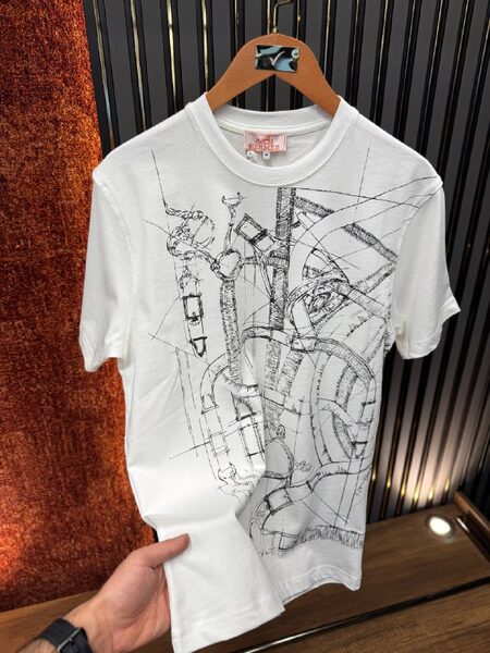 Apparel — TGYGm1N3TsM7 view 2