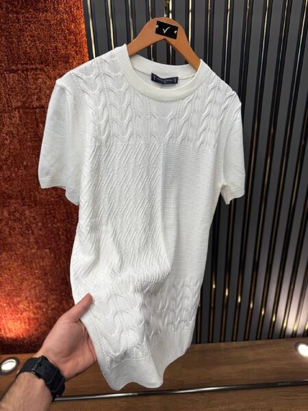 Apparel — TGYIeq0T_CnN view 2
