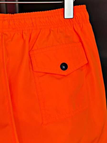 Apparel — TGYJrR2RWwwE view 4
