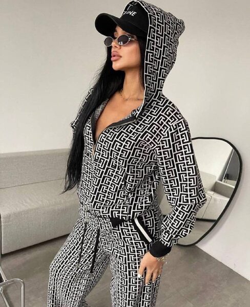 Apparel — TGYc641M_5nU view 4