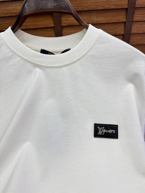 Apparel — TGYhZZgI2GvB view