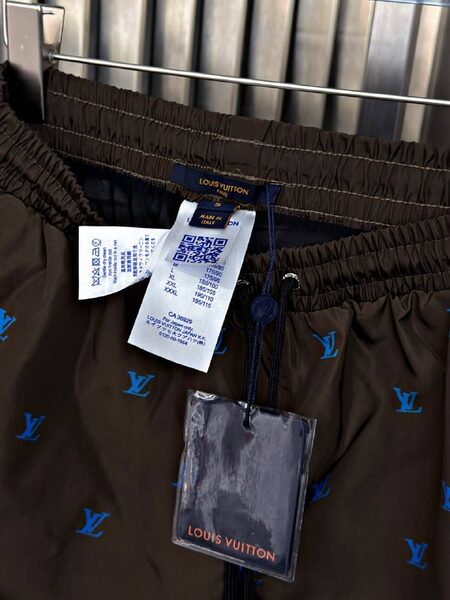 Apparel — TGYiWNNsIDo5 view 5