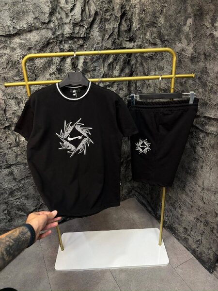Apparel — TGYuXZup4_SQ