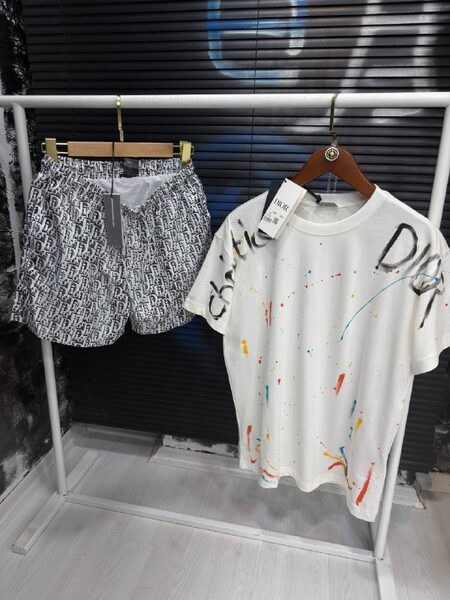 Apparel — TGYzuFuhNxfQ view 8
