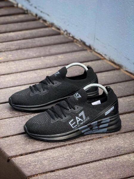 Men's Sneakers — TGZ3_whO3e7B view 6