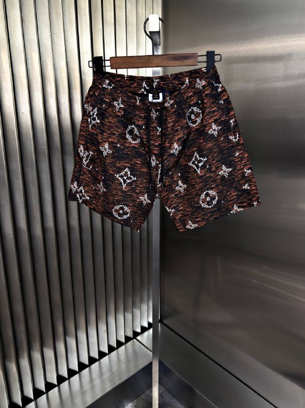 Apparel — TGZBMM7ufPns