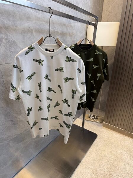 Apparel — TGZMy5qGCiiV view 3
