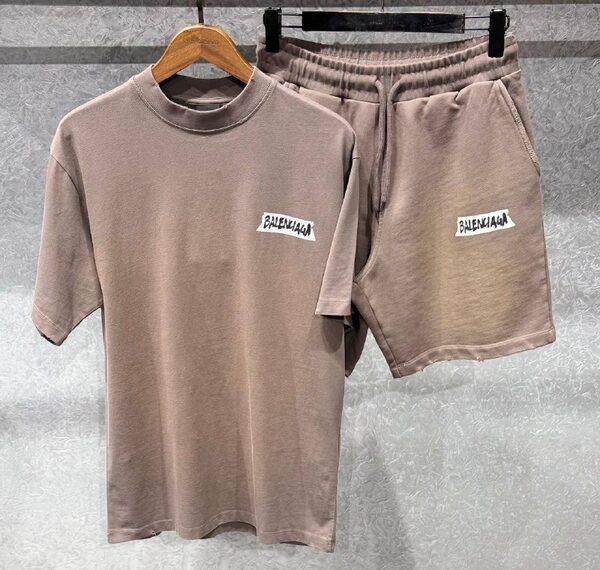 Apparel — TGZPHm5Obg9K view 6