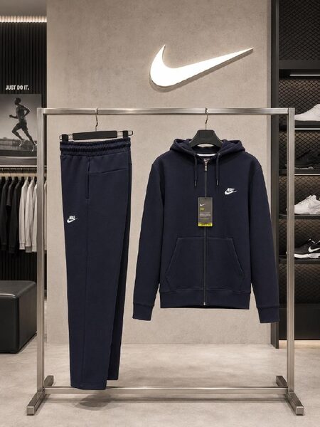 Apparel — TGZQKUX-kTcv