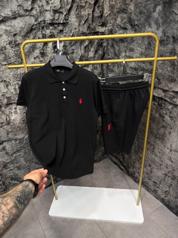 Apparel — TGZQrrGXrEA3