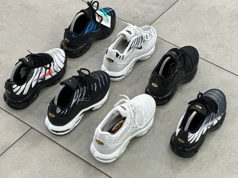 Men's Sneakers — TGZRTlY84Fro view