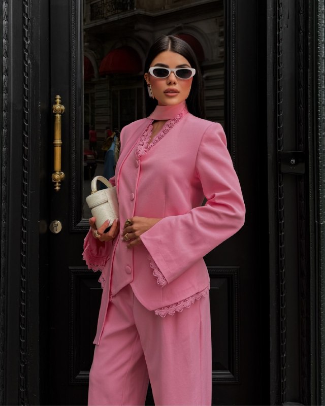 Apparel — TGZ_ZDvgLSOc