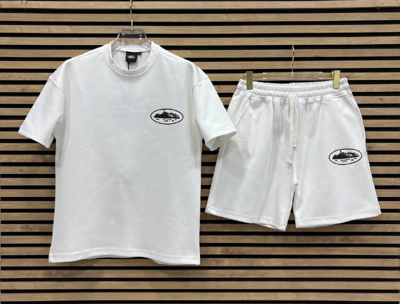 Apparel — TGZdMrwC0fmp view