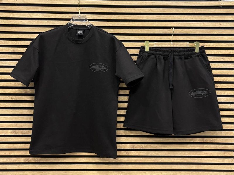 Apparel — TGZdMrwC0fmp view