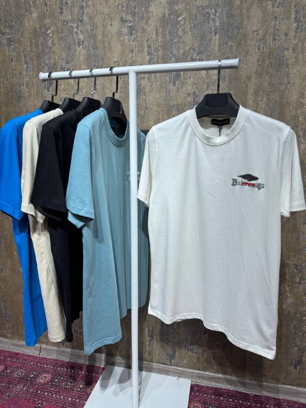 Apparel — TGZhp41GWF2f