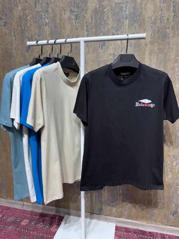 Apparel — TGZhp41GWF2f view