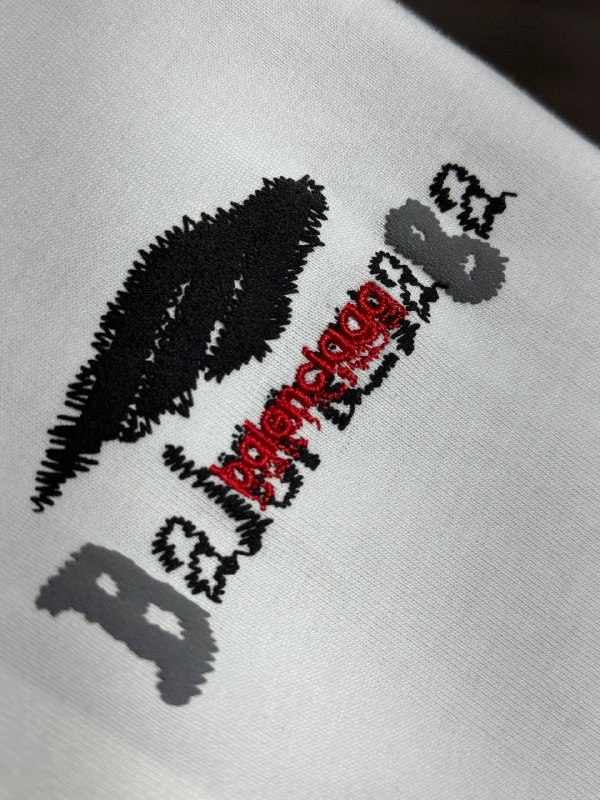 Apparel — TGZhp41GWF2f view