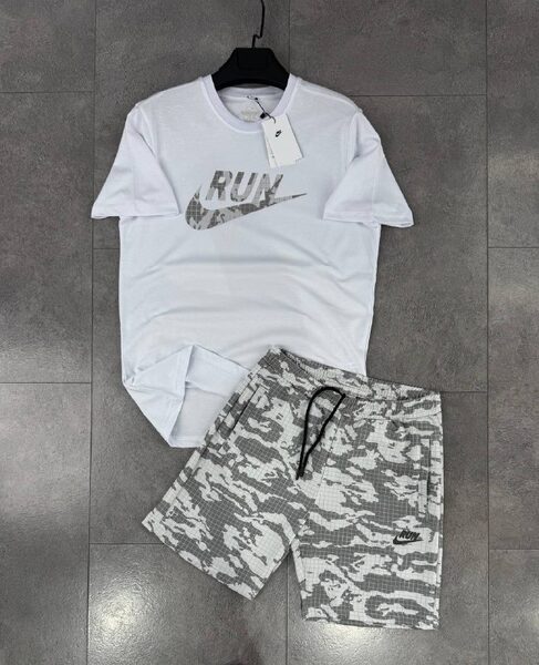 Apparel — TGZwF3MzPh1V