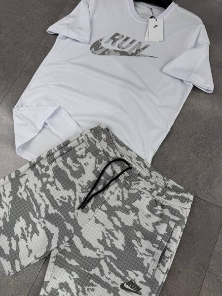 Apparel — TGZwF3MzPh1V view 4