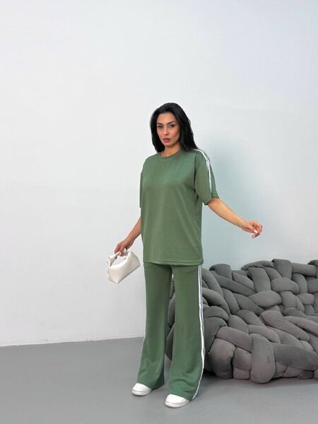 Apparel — TGZyIJjK0rUo view 2