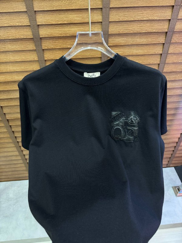 Apparel — TGa4fmdUk5Ko