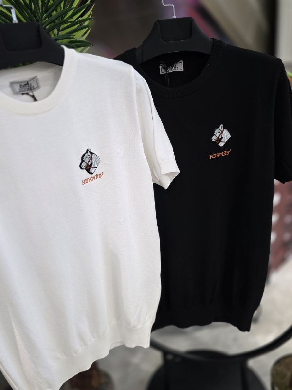 Apparel — TGa8iohDpig4 view