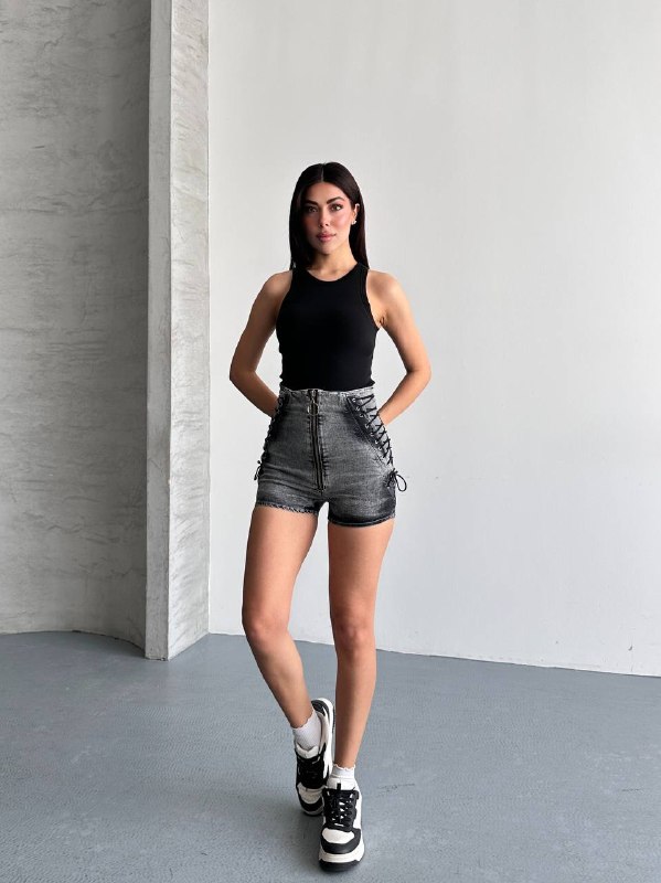 Apparel — TGaD7QCKfnc5 view