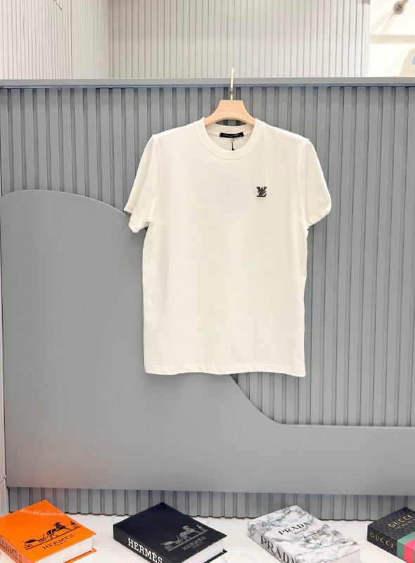 Apparel — TGabiweQSZSa