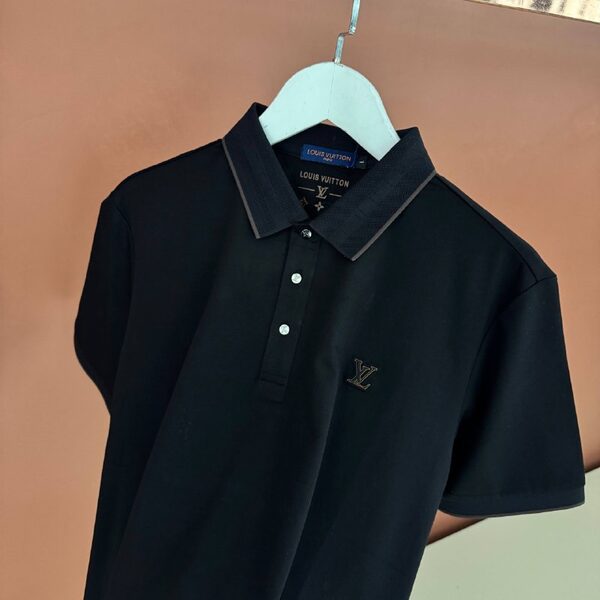 Apparel — TGarQxjtaf8g view 2