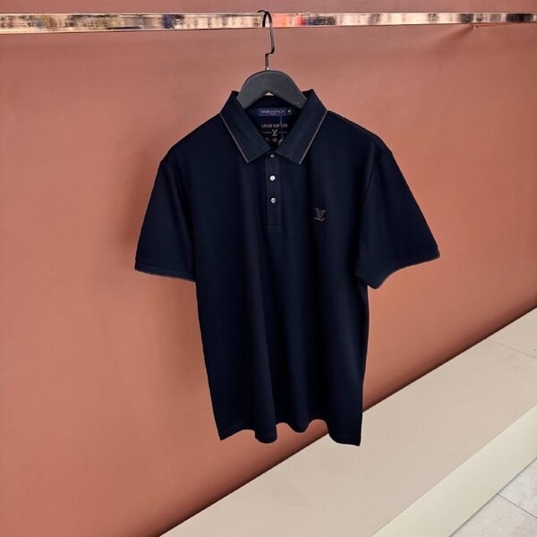 Apparel — TGarQxjtaf8g view 3