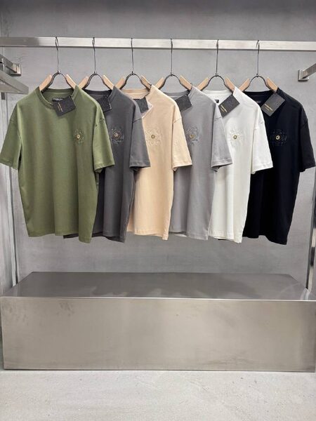Apparel — TGassUYgo9B3 view 3