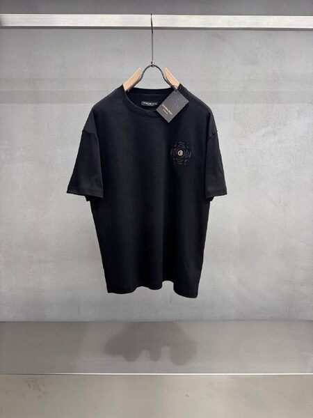 Apparel — TGassUYgo9B3 view 4