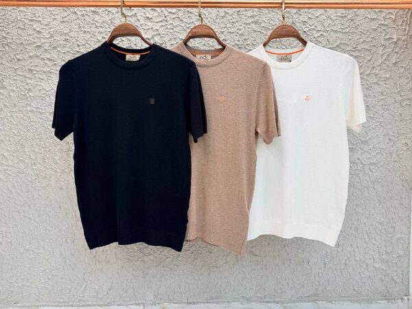Apparel — TGauIIlGK3AQ