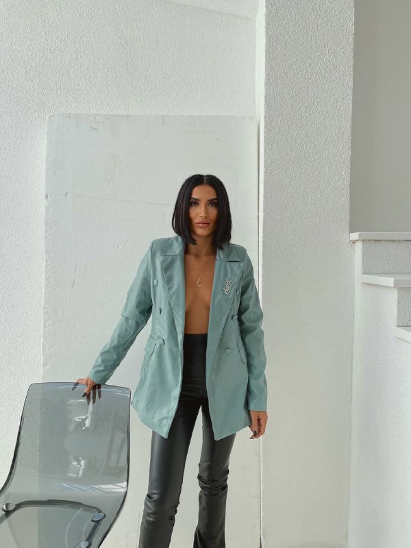Apparel — TGb4yY5Fvb8k view