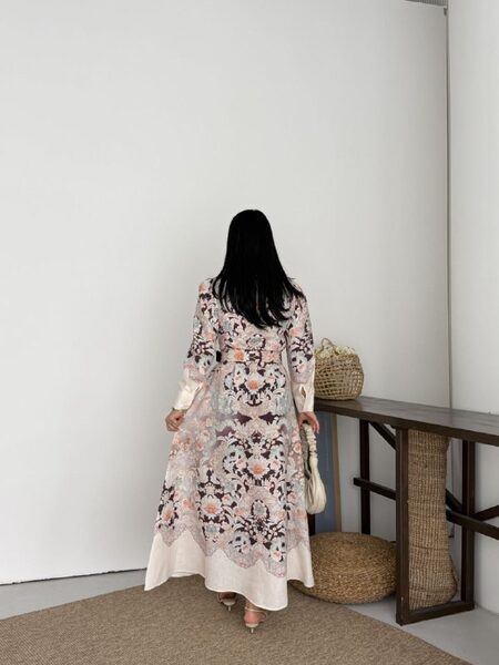 Apparel — TGbCAs7iExix view 5