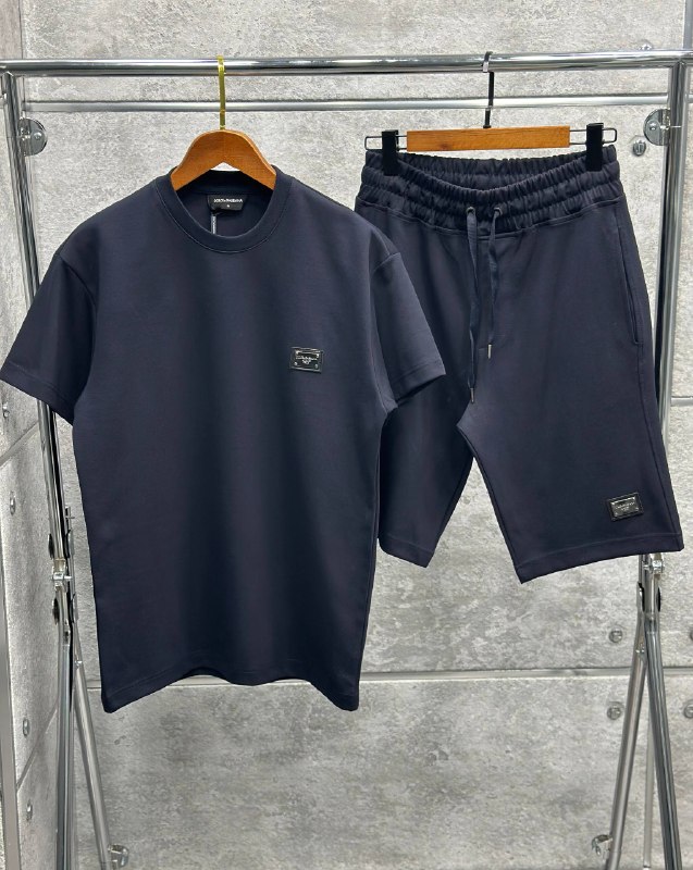 Apparel — TGbGs4uuOEAt