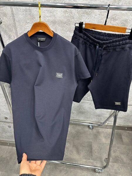 Apparel — TGbGs4uuOEAt view 2