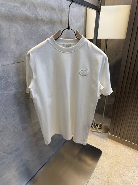 Apparel — TGbHF1qavHMQ view 2