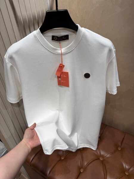 Apparel — TGbH_QkqIZAM view 2