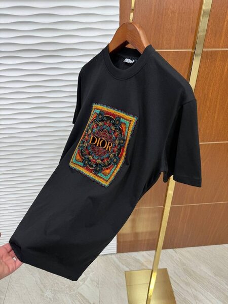 Apparel — TGbKZdKLet0a view 2