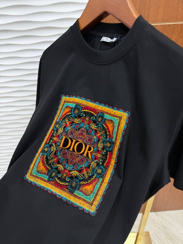 Apparel — TGbKZdKLet0a view