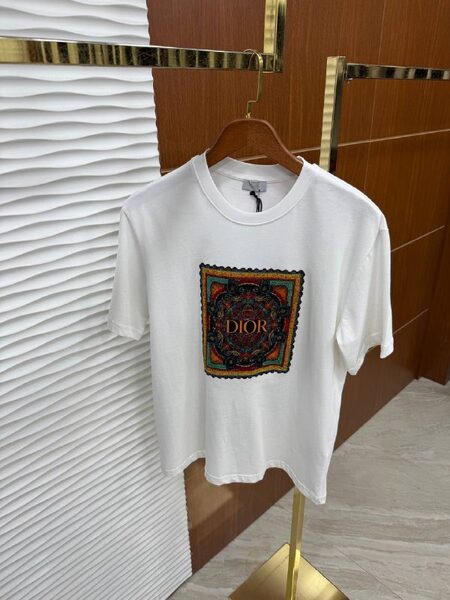 Apparel — TGbKZdKLet0a view 4