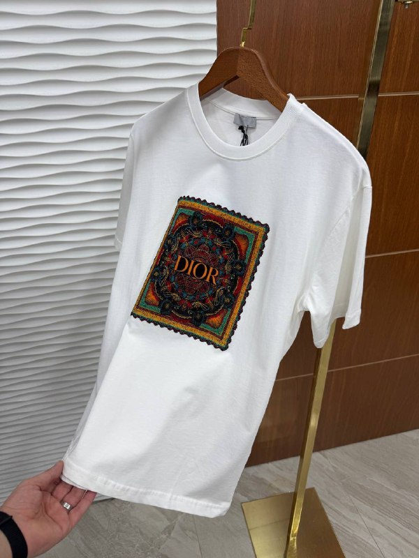 Apparel — TGbKZdKLet0a view
