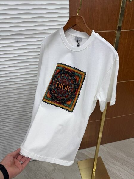Apparel — TGbKZdKLet0a view 5