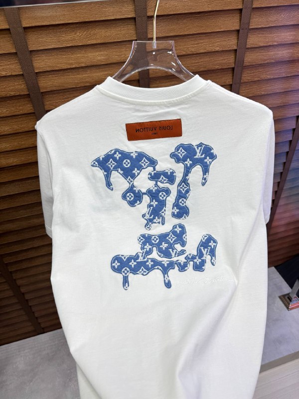 Apparel — TGbPhfkrci0m
